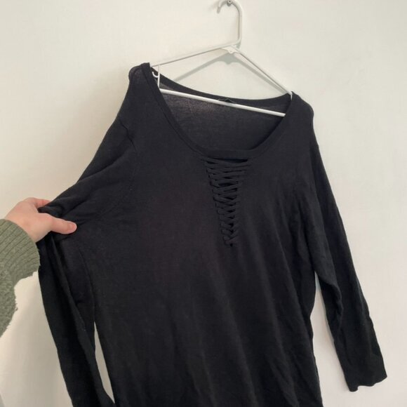 TORRID 4 Plus Size Lattice Knit Sweater Solid Black Lace Up Rayon Pullover sz 4X - Picture 9 of 16